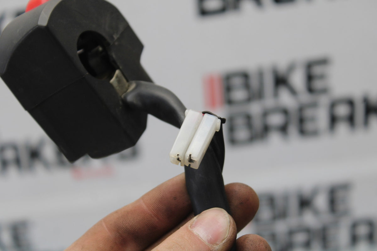 09 KAWASAKI CONCOURS 14 ZG1400B RIGHT CLIP ON HANDLE KILL OFF START SWITCH BB875