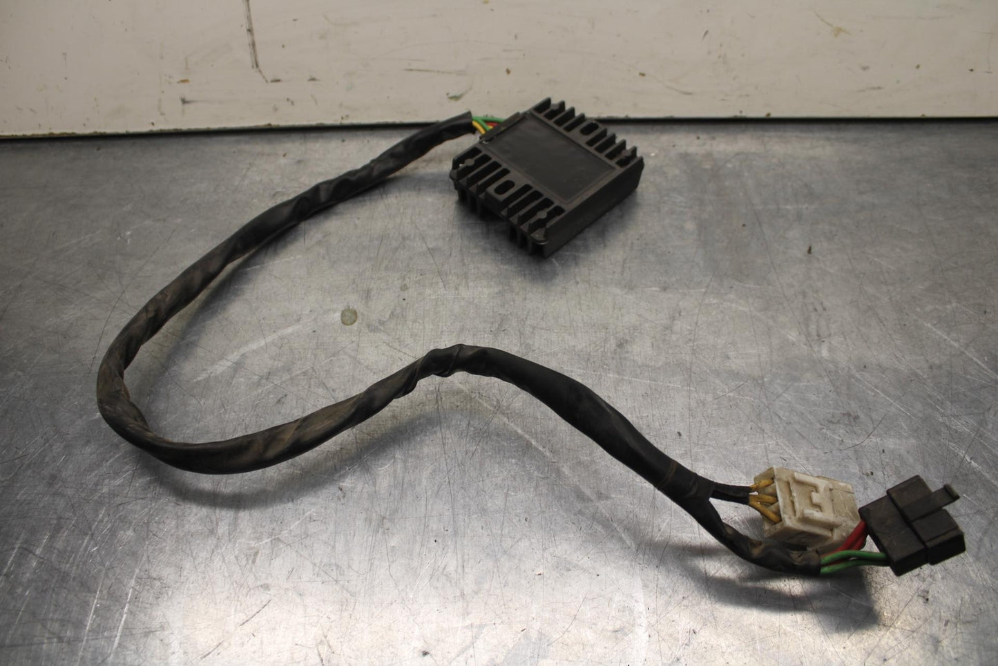 2004 Honda CBR600F4i RECTIFIER VOLTAGE REGULATOR 31600-MBW-D21 BB606