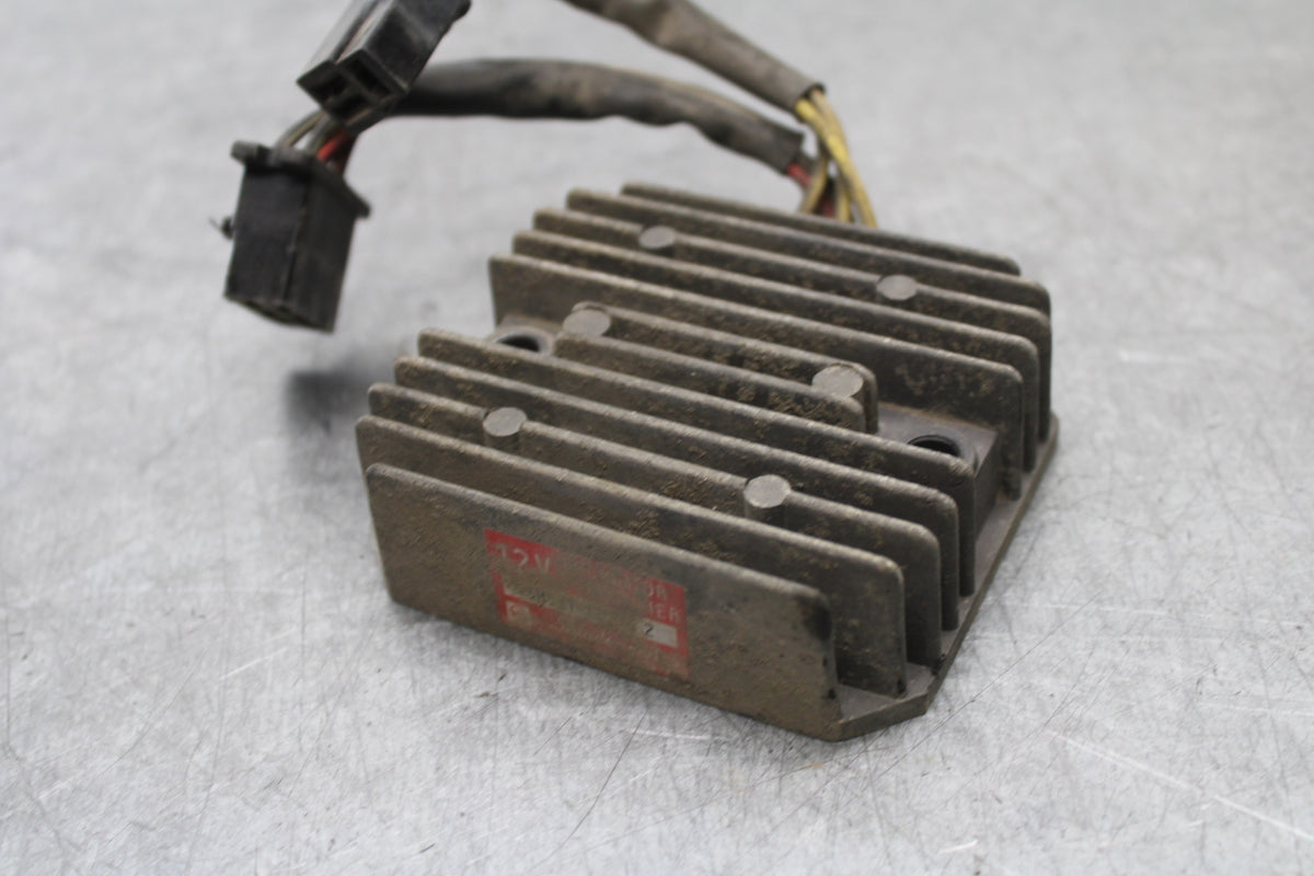 85-86 SUZUKI MADURA 1200 RECTIFIER VOLTAGE REGULATOR  BB691