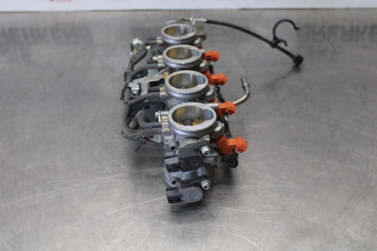 13-18 KAWASAKI NINJA ZX6R MAIN FUEL INJECTORS / THROTTLE BODIES BB908