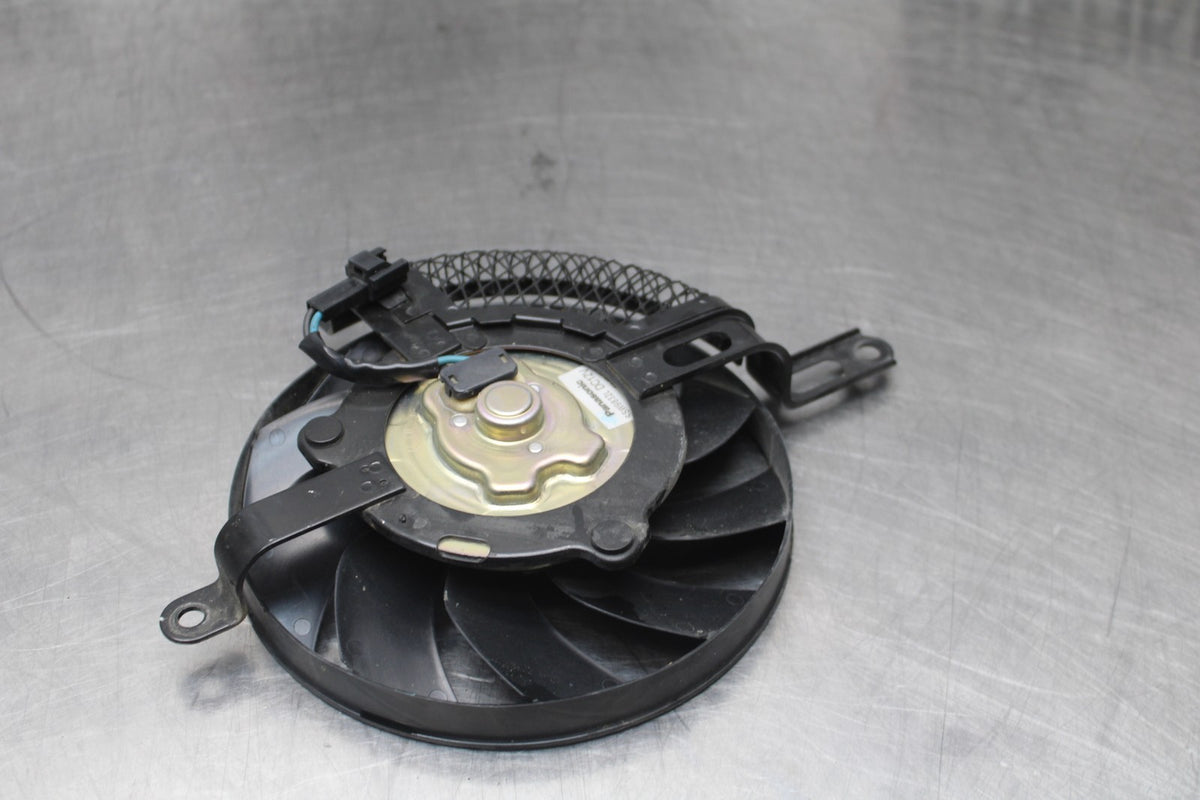 20-25 SUZUKI GSXR750 ENGINE RADIATOR COOLING FAN BB810