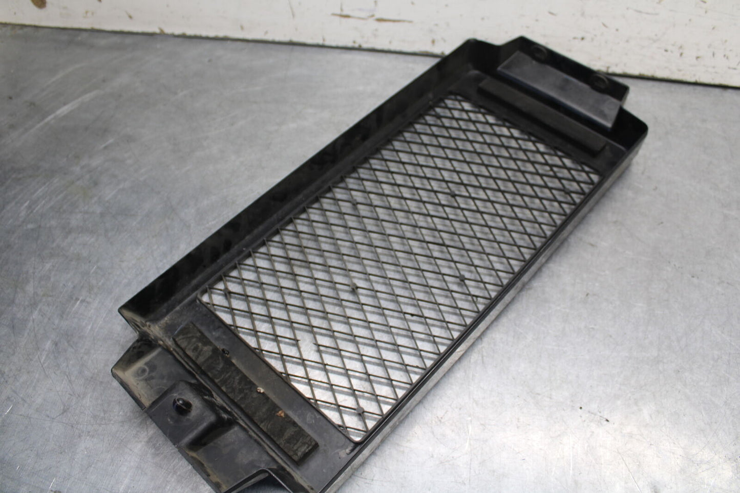 05-06 SUZUKI BOULEVARD M50 RADIATOR GRILLE GRILL SHIELD GUARD 17760-41F00 BB671