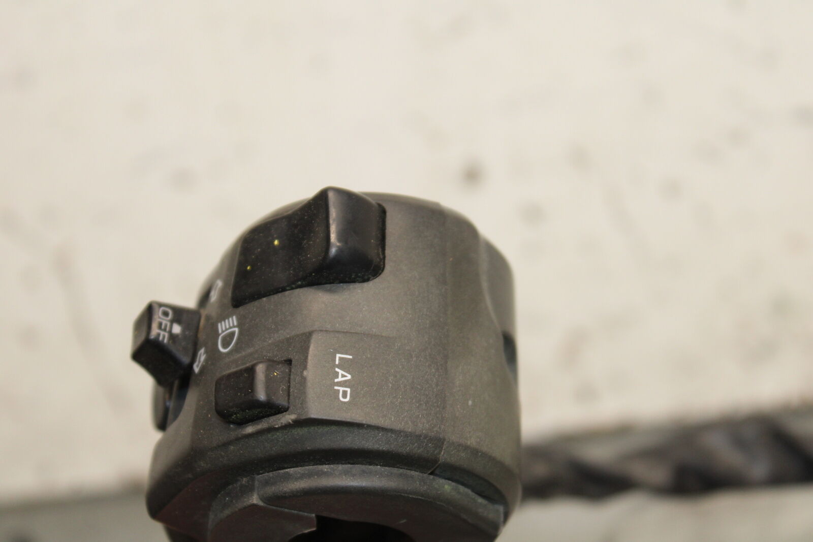 06-07 KAWASAKI NINJA ZX10R LEFT CLIP ON HORN SIGNALS SWITCH SWITCHES  BB115