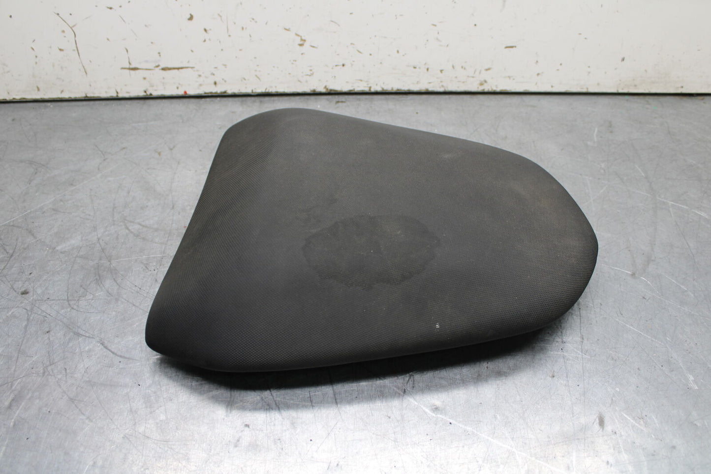12-17 KAWASAKI ER-6N Z650 REAR BACK PASSENGER TANDEM SEAT PAD SADDLE  BB709