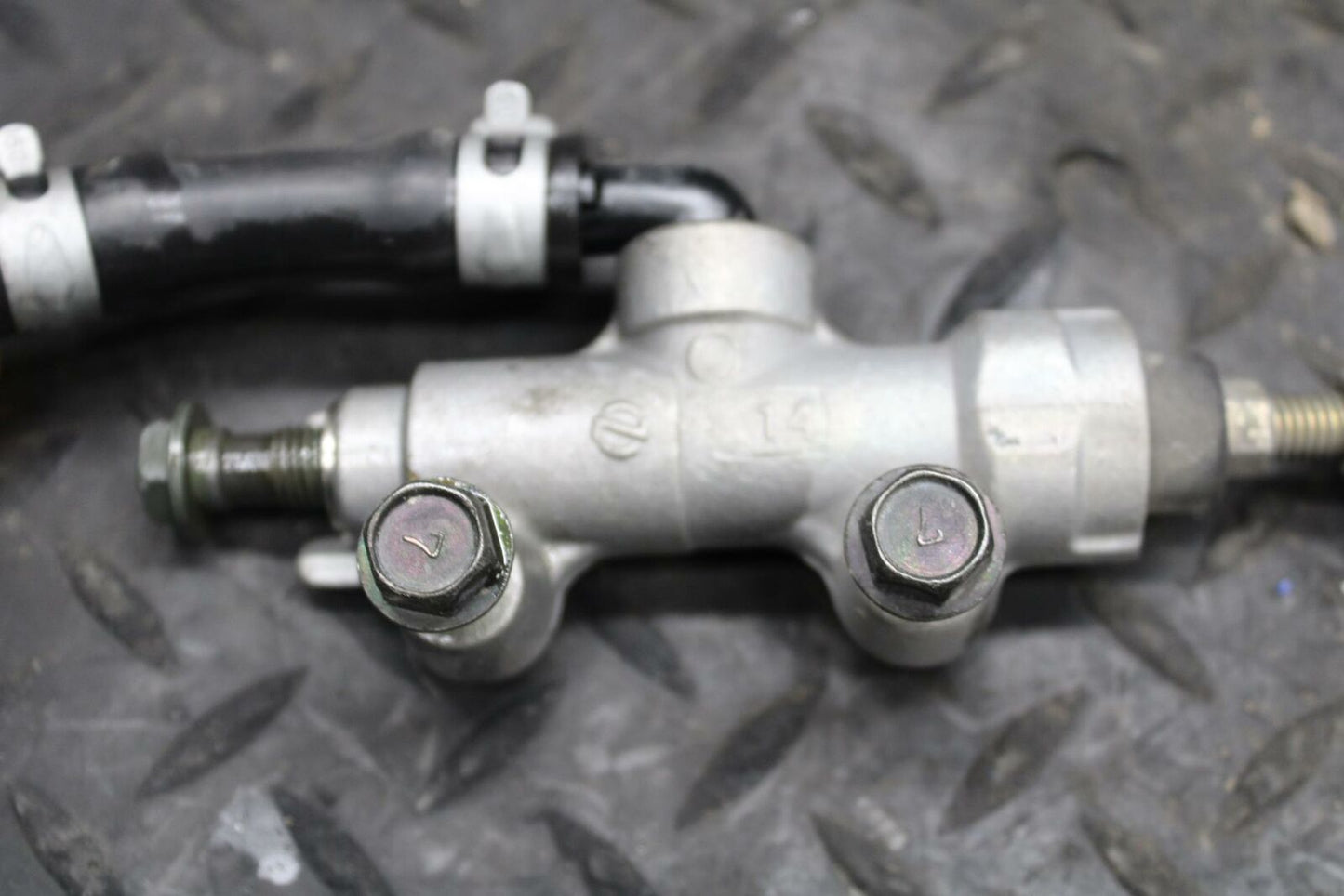 05-06 KAWASAKI VULCAN 1500 VN1500 CLASSIC REAR BACK BRAKE MASTER CYLINDER BB220