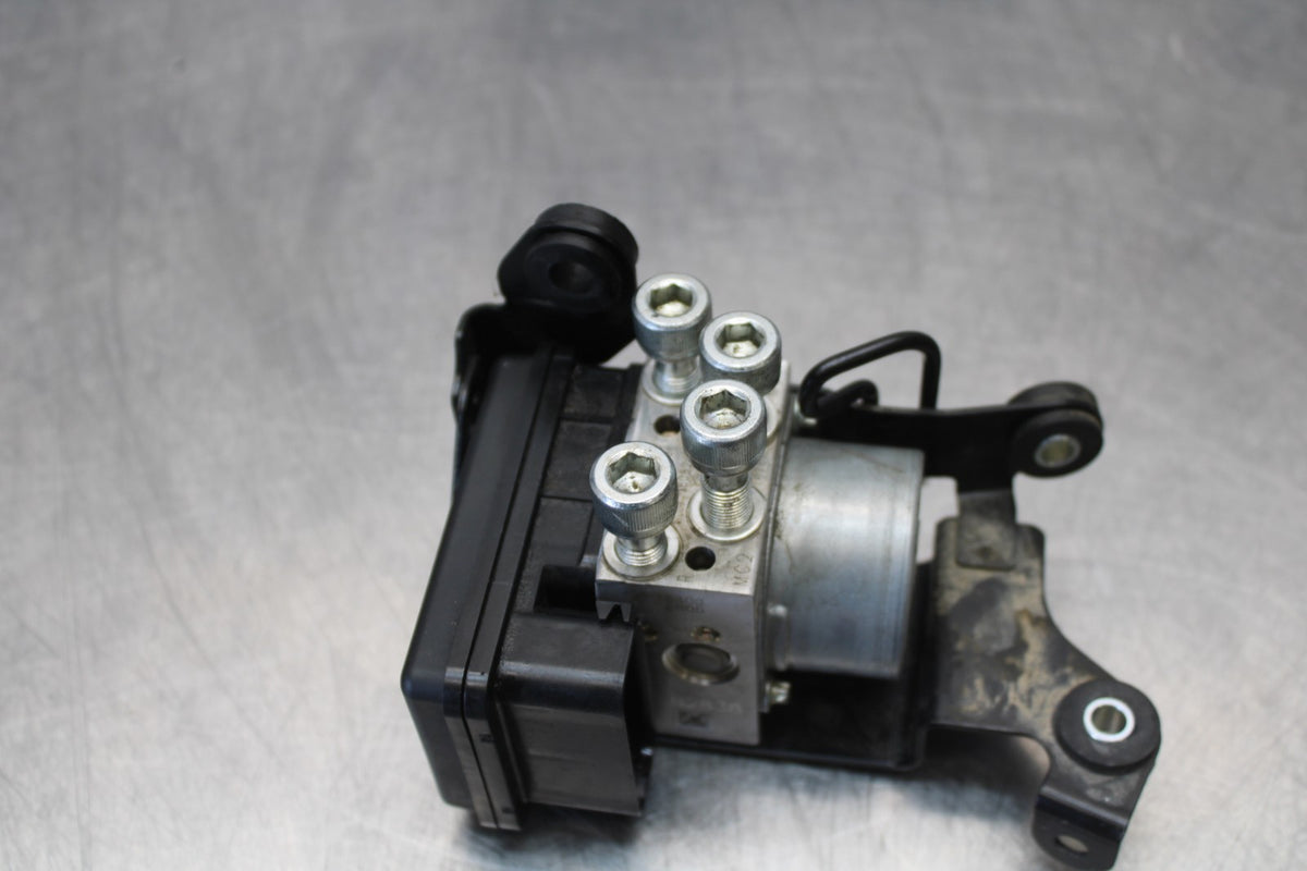 21-23 KAWASAKI NINJA ZX6R ABS PUMP UNIT MODULE BB179