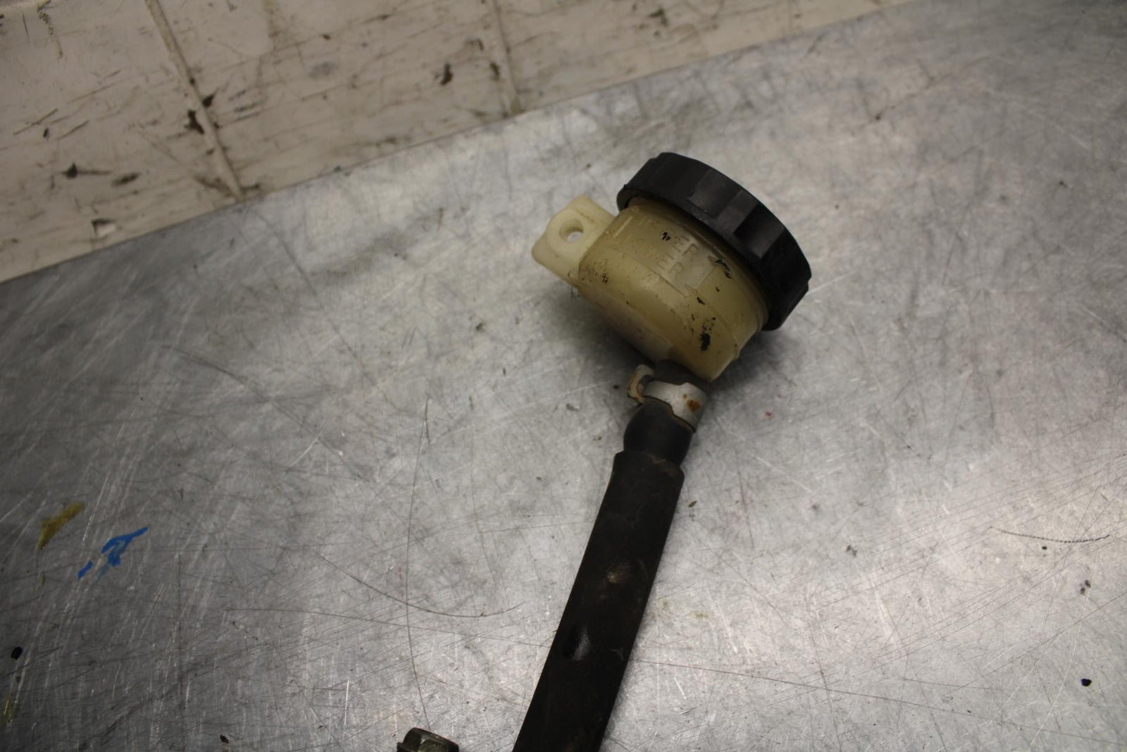 1996 Kawasaki Ninja 600R ZX600C REAR BACK BRAKE MASTER CYLINDER W RESERVOIR BB35