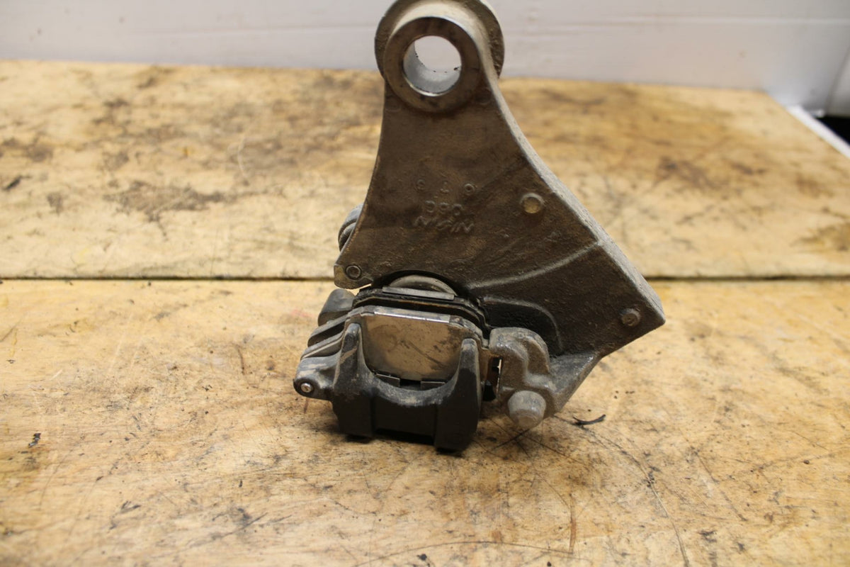 07-11 SUZUKI VSTROM 650 REAR BACK BRAKE CALIPER W MOUNT BRACKET