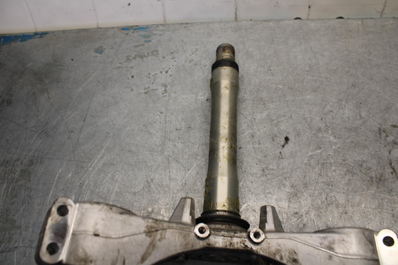 06-07 KAWASAKI NINJA ZX14R FRONT FORKS CLAMP LOWER TRIPLE TREE STEM bb433