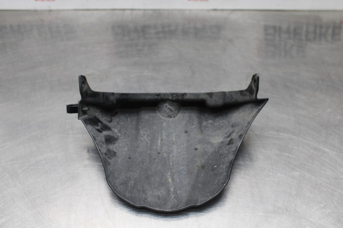 05-06 SUZUKI GSXR1000 REAR BACK WHEEL TIRE HUGGER FENDER BB857