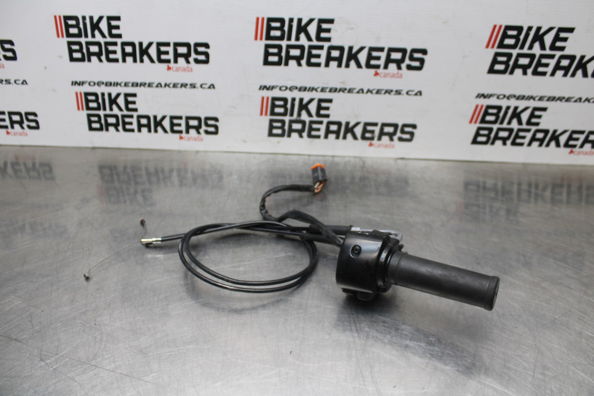 95-03 HARLEY-DAVIDSON SPORTSTER 1200 CUSTOM XL1200C RIGHT HANDLE SWITCH BB817