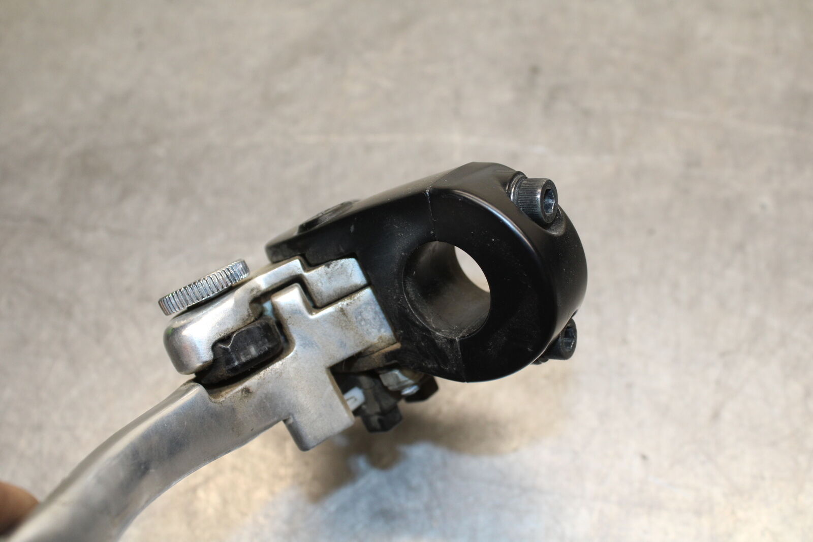 18-24 KAWASAKI NINJA 650 CLUTCH PERCH MOUNT WITH LEVER  BB725