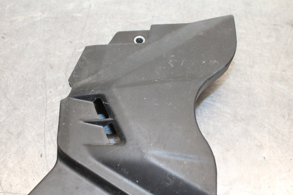 19-21 YAMAHA YZF R3 ENGINE SPROCKET COVER BB121