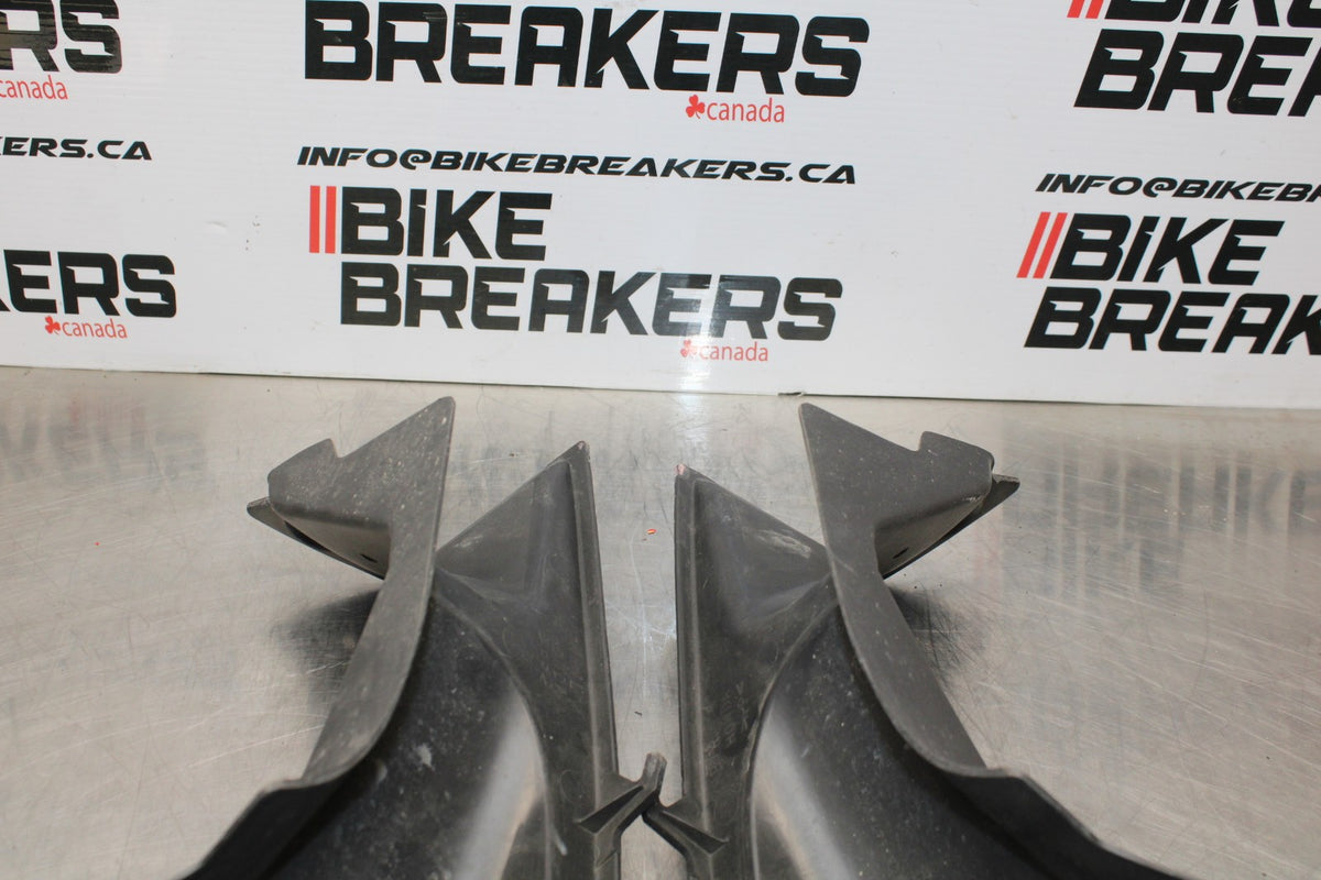 01-06 HONDA CBR600F4I RIGHT LEFT FRONT DUCT COVERS PANELS COWLS BB185