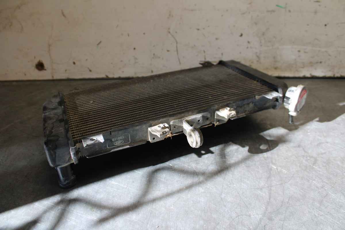 19-22 KAWASAKI Z400 ENGINE RADIATOR MOTOR COOLER COOLING RADIATER BB708