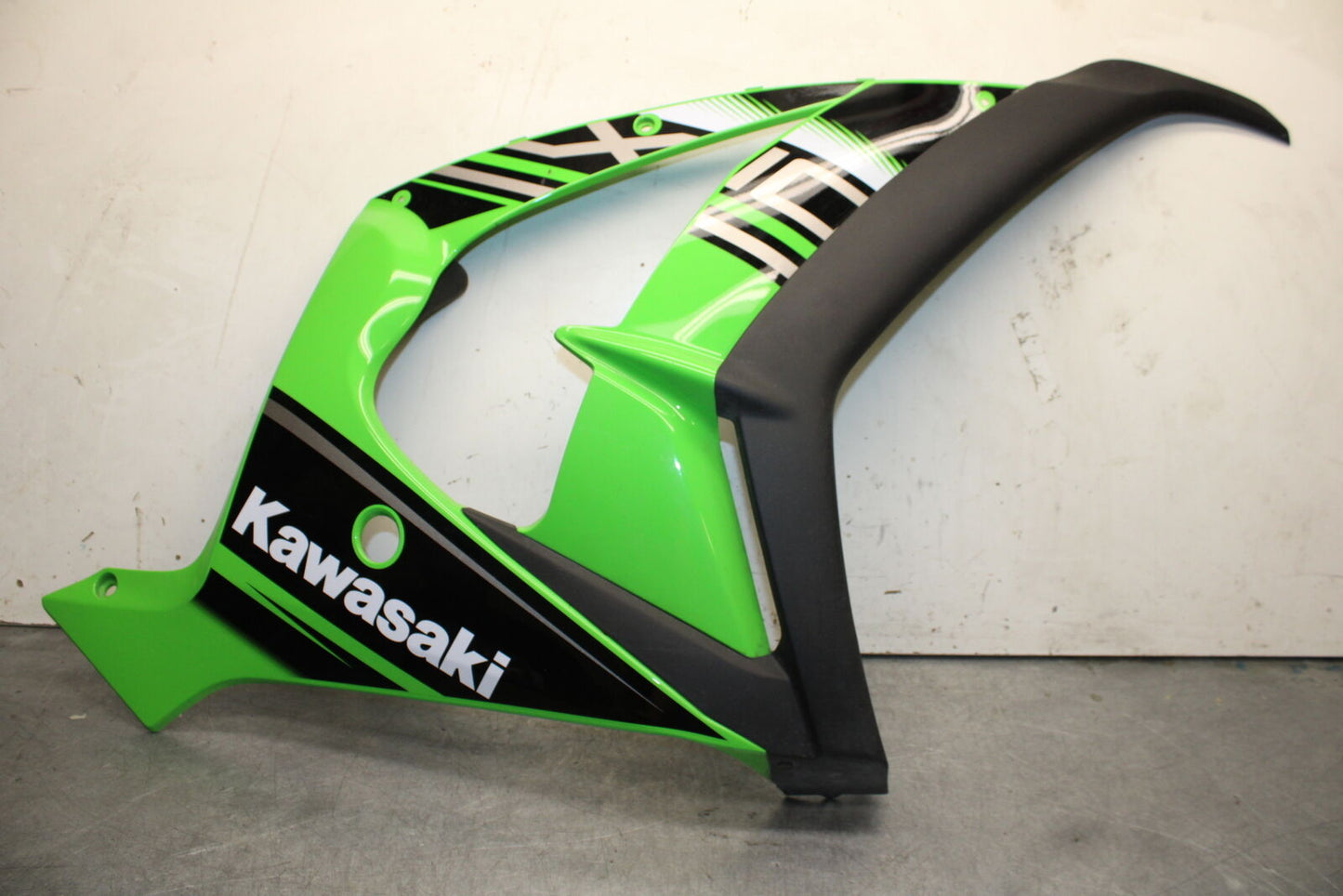 16 KAWASAKI NINJA ZX10R RIGHT LOWER MID SIDE FAIRING COWL  55028-0337-6Z  BB650