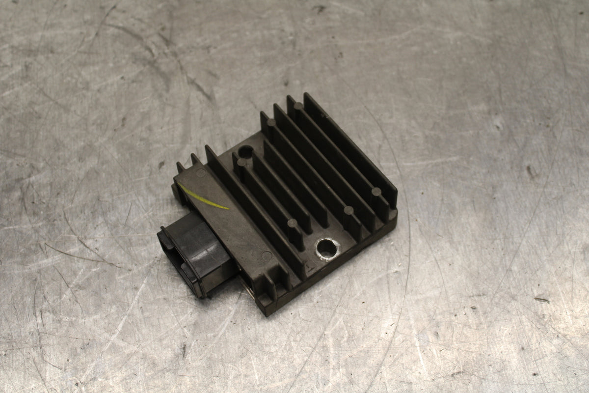 15-16 HONDA CB300F RECTIFIER VOLTAGE REGULATOR BB740