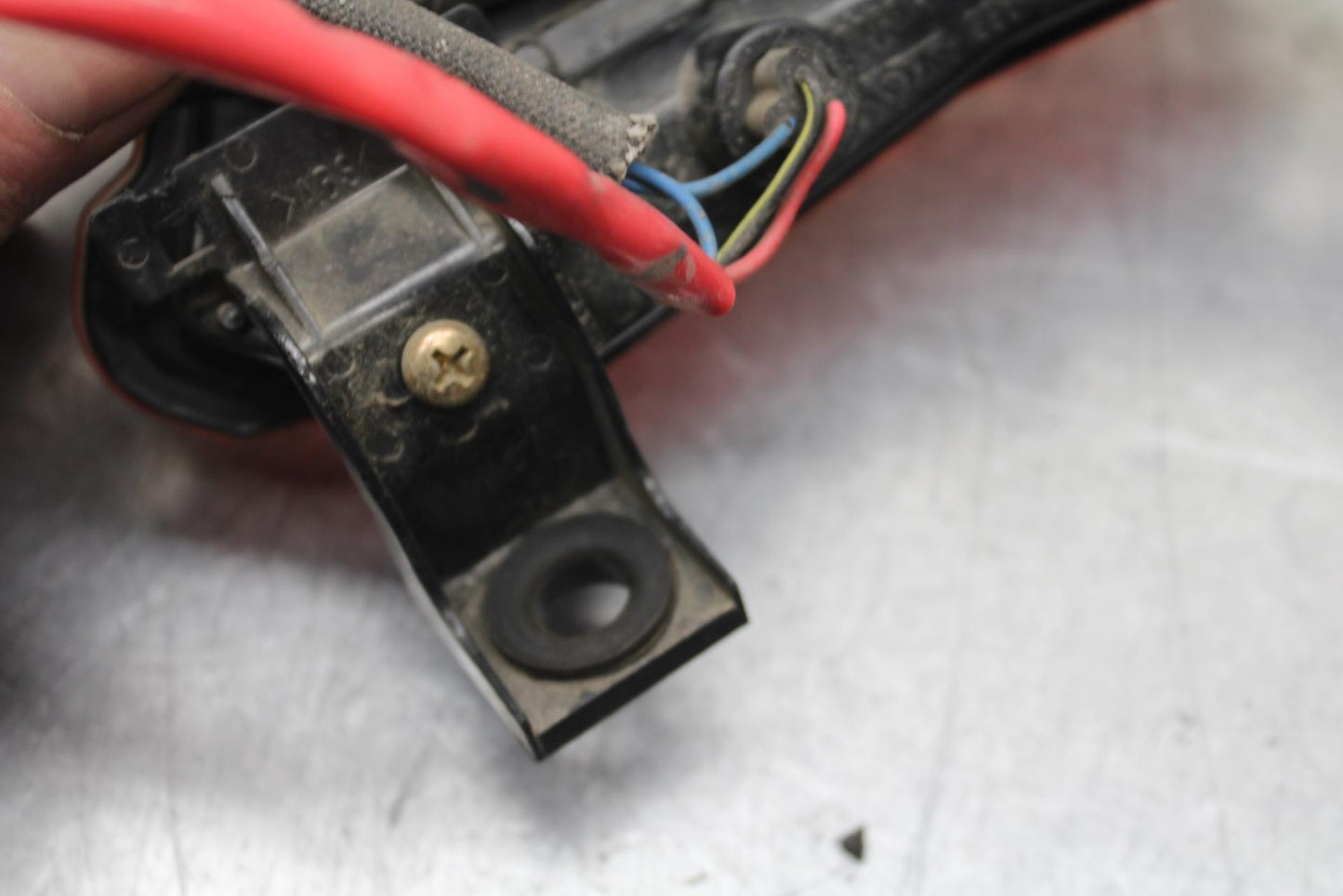 03-04 KAWASAKI NINJA ZX6RR REAR TAIL TAILLIGHT BACK BRAKE LIGHT BB105