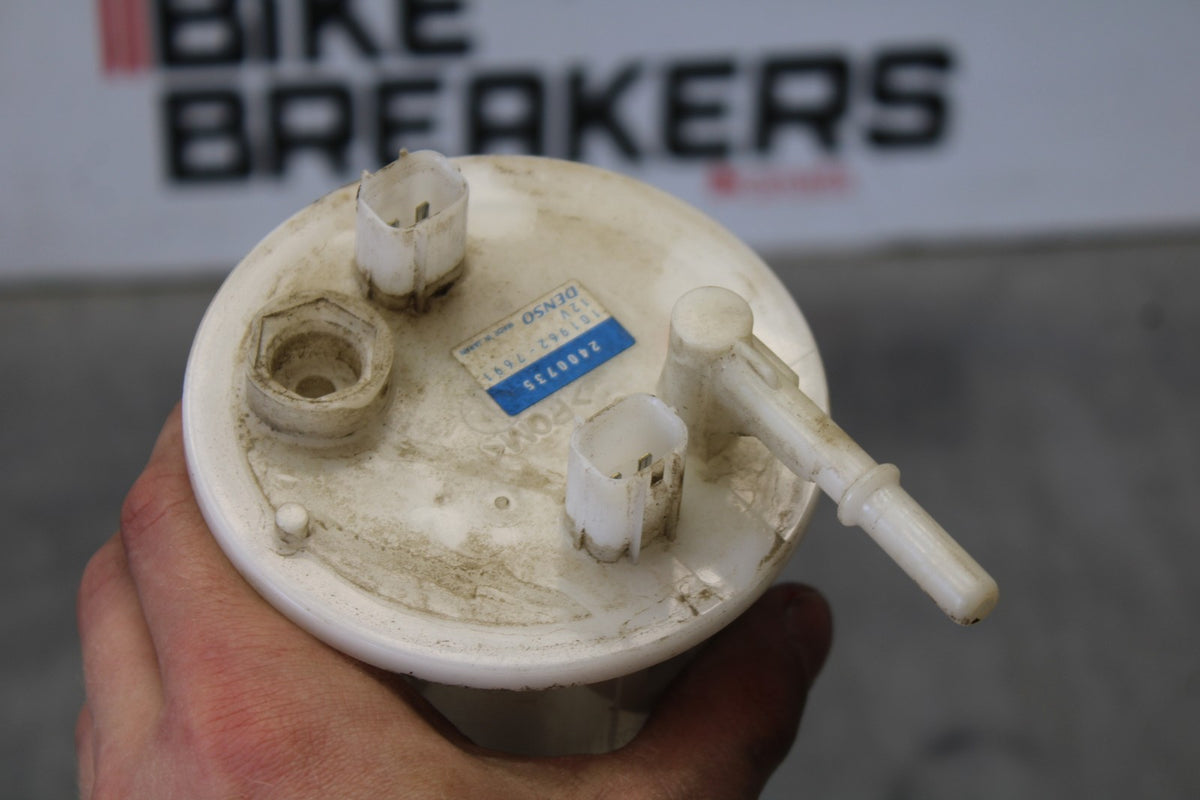15 TRIUMPH TIGER 800 FUEL PUMP GAS PETROL SENDER UNIT BB873