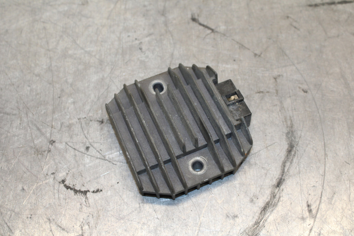 96-07 YAMAHA YZF600R RECTIFIER VOLTAGE REGULATOR  BB746