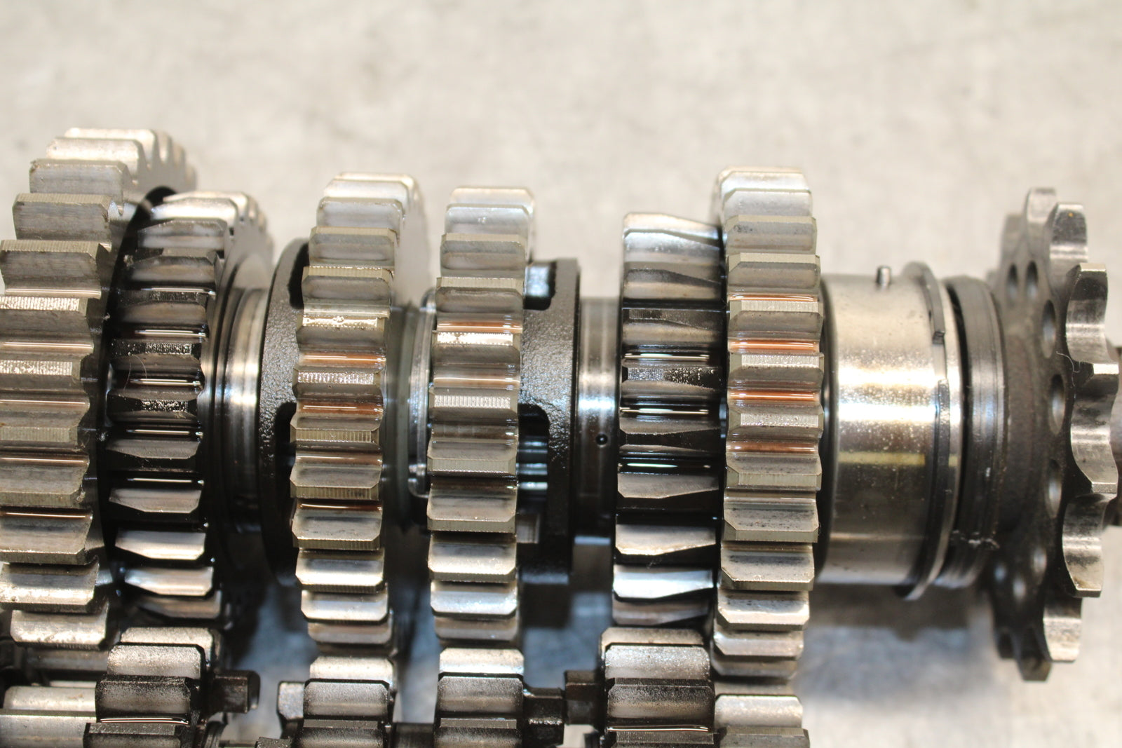 06 YAMAHA YZF R6 ENGINE MOTOR TRANSMISSION TRANNY GEARS BB716