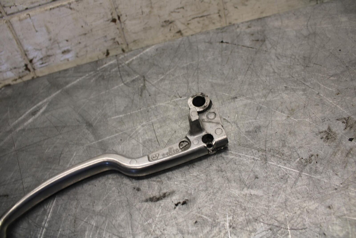 2008 Yamaha YZF R6 LEFT HANDLEBAR CLIPON CLUTCH LEVER 5EB-83912-03-00 BB521