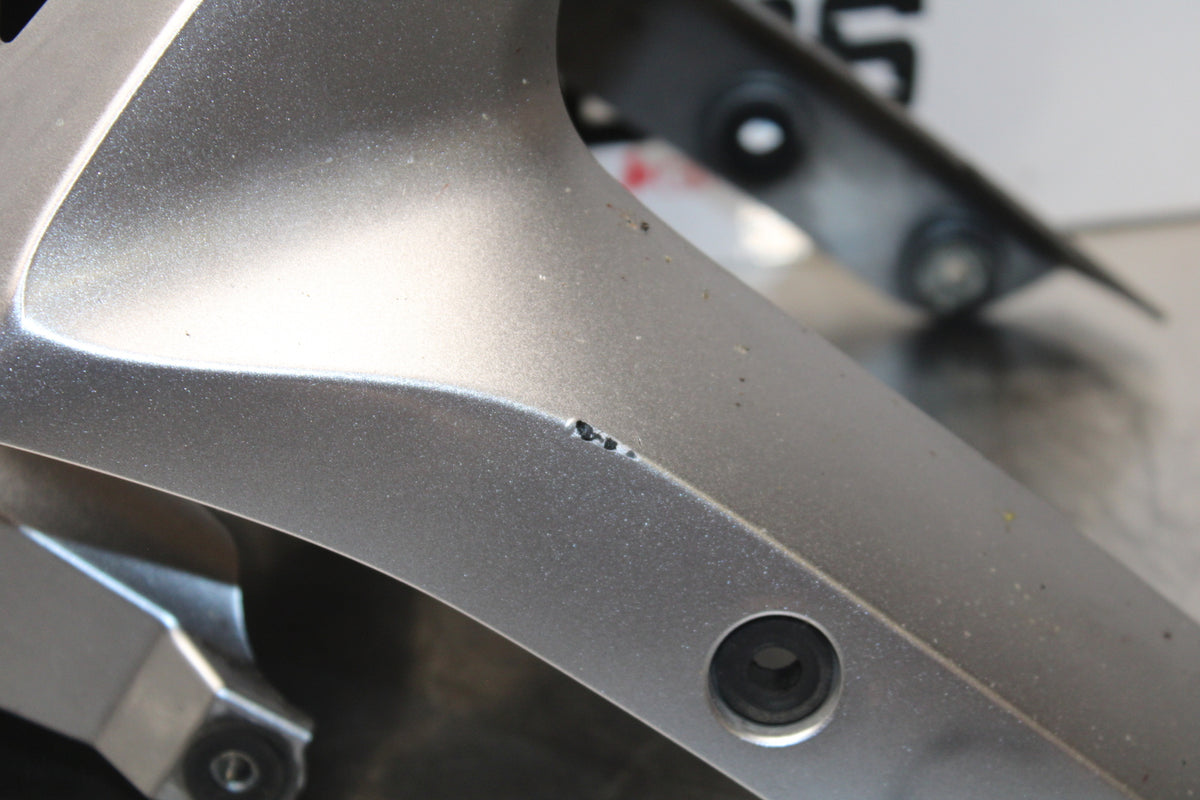 06-07 HONDA CBR1000RR FRONT WHEEL FENDER COWL FAIRING BB166