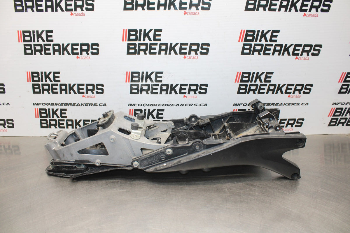 06-07 SUZUKI GSXR750 REAR SUBFRAME BACK SUB FRAME BB811