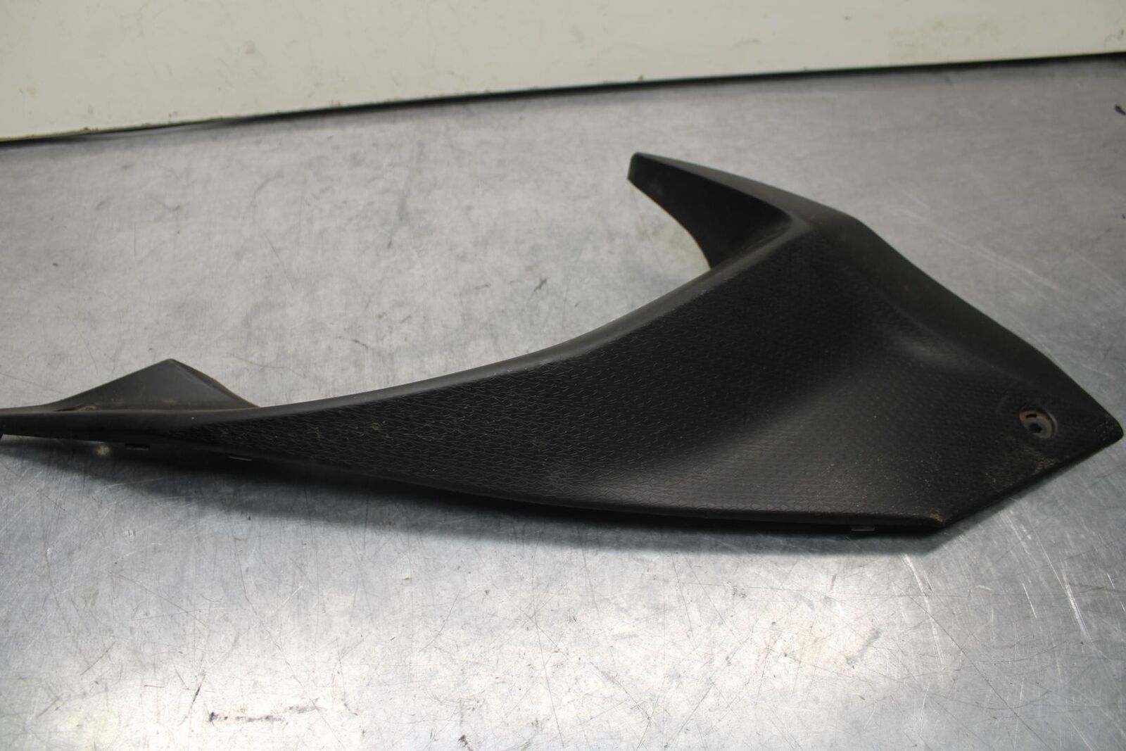 17-20 KAWASAKI NINJA 650 EX650 ABS RIGHT MID UPPER SIDE FAIRING COWL  BB88