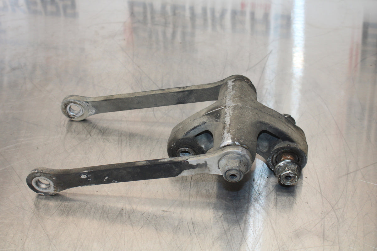 01-03 SUZUKI GSXR600 REAR DOGBONE SHOCK LINKAGE LINK BB145