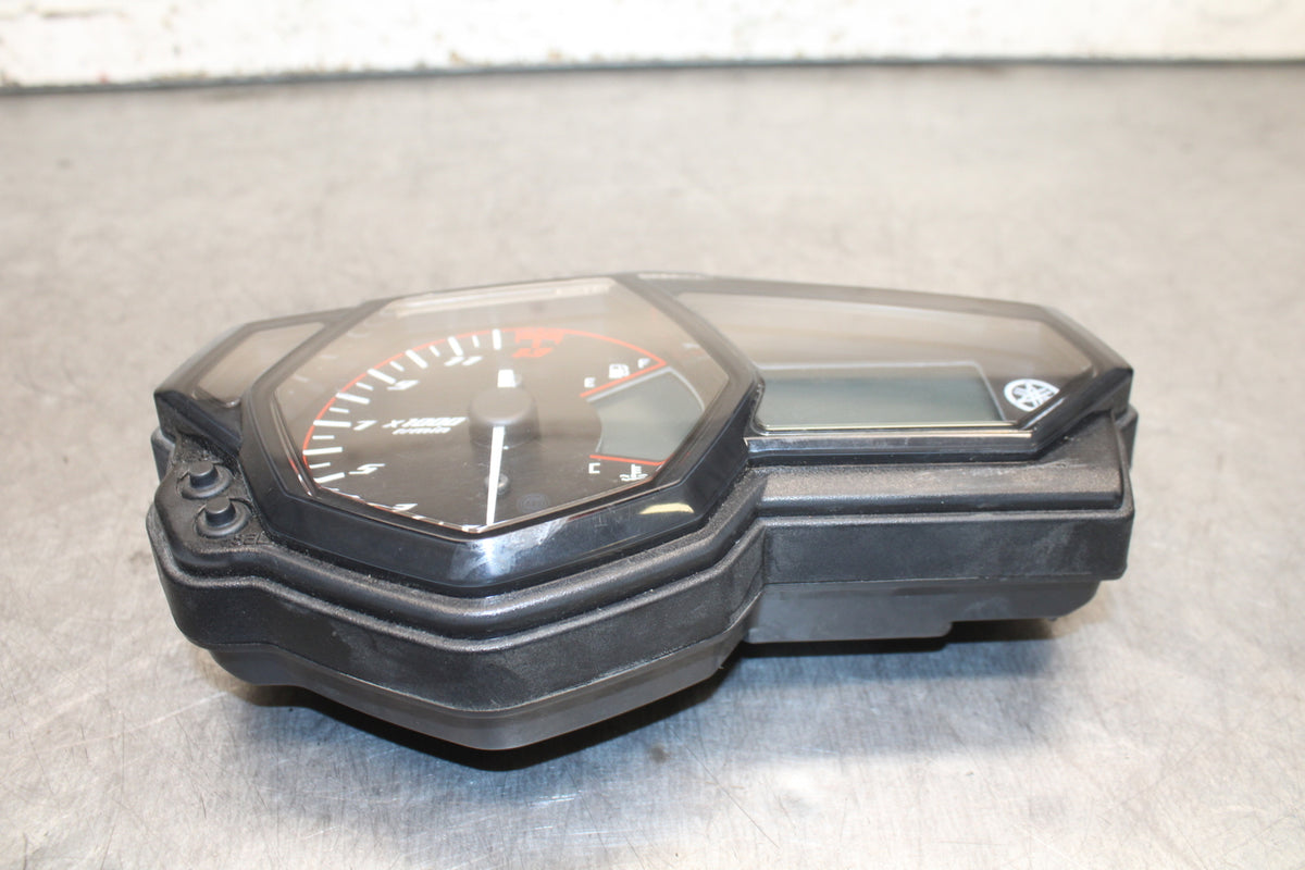 15-17 YAMAHA YZF R3 SPEEDO TACH GAUGES CLUSTER SPEEDOMETER TACHOMETER  BB111