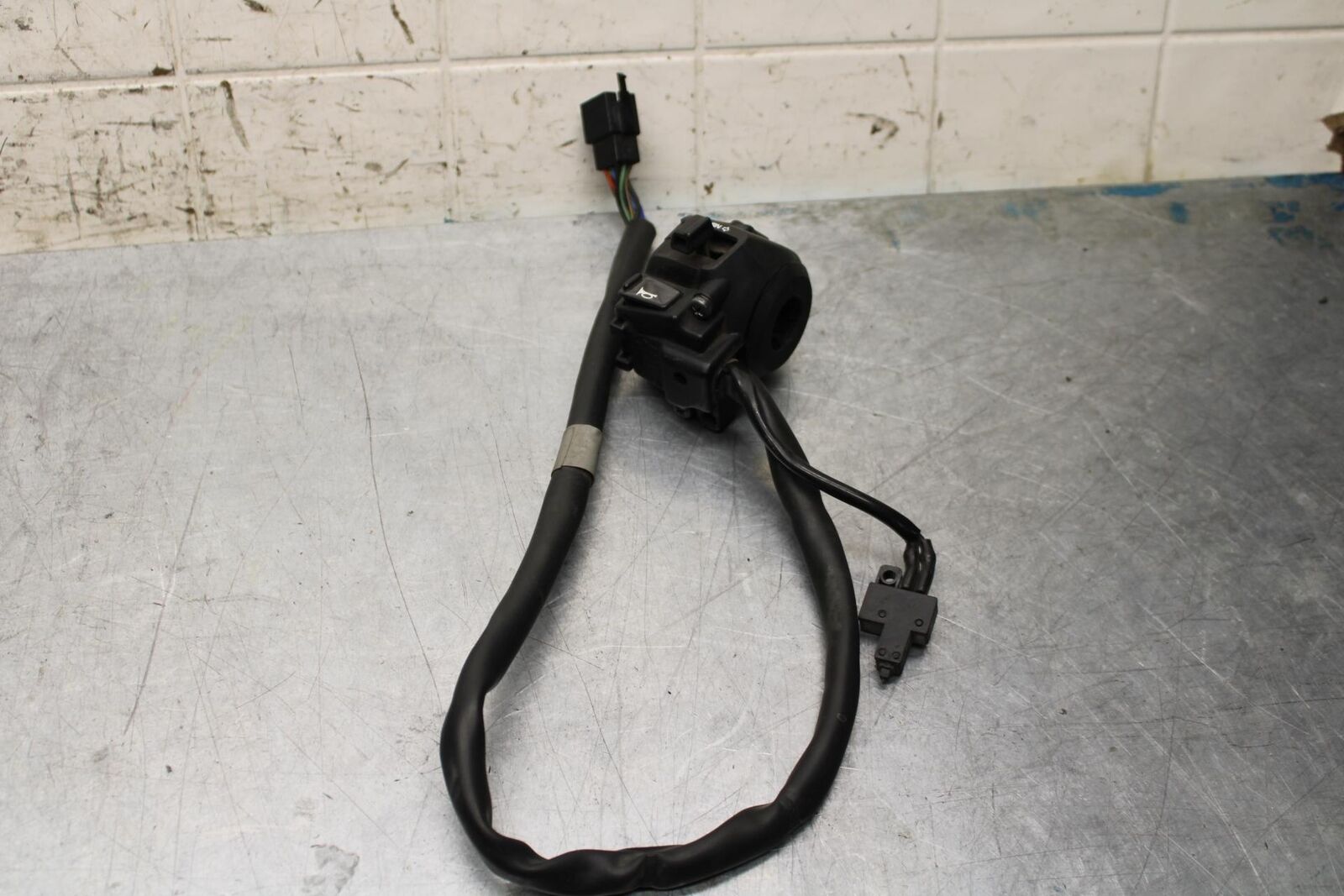 2008 Honda Interceptor 800 VFR800A ABS LEFT CLIP ON HANDLE SWITCH BB566