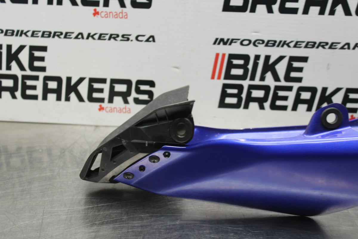 22-25 YAMAHA YZF R7 LOWER BOTTOM BELLY FAIRING COWL BB583