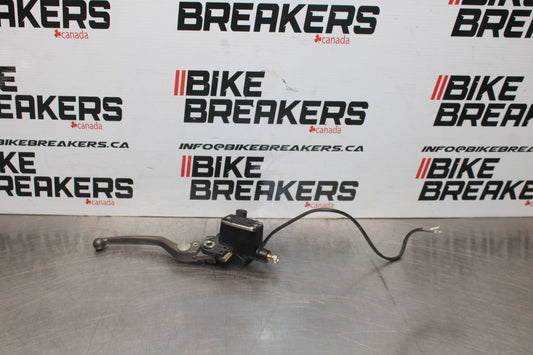 02 DUCATI MONSTER 620 FRONT BRAKE MASTER CYLINDER w/ LEVER BB851