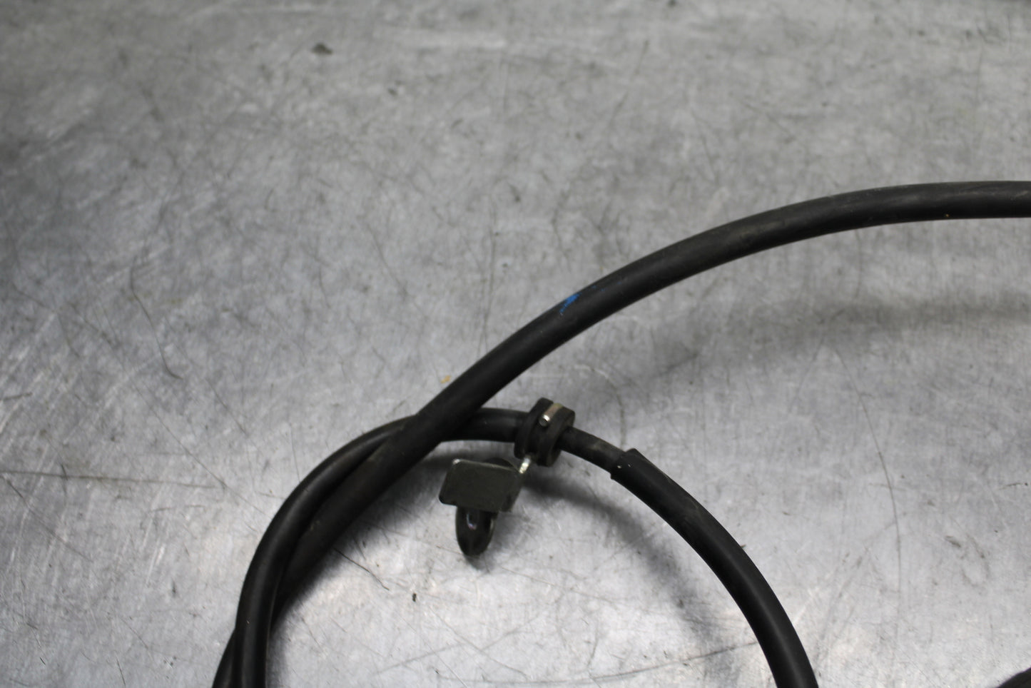 06-07 SUZUKI GSXR750 CLUTCH CABLE LINE BB123