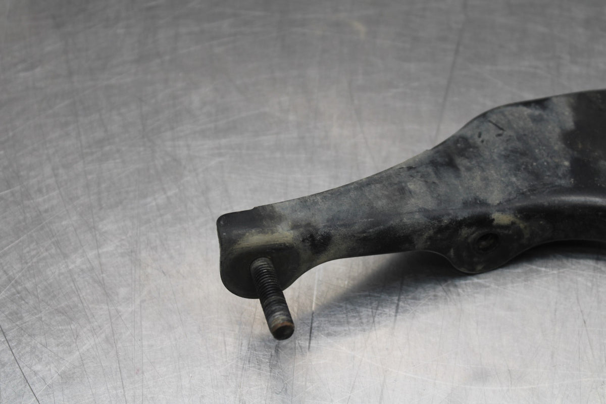 07-25 KAWASAKI VULCAN 900 VN900D CLASSIC LT MUFFLER EXHAUST BRACKET MOUNT BB842
