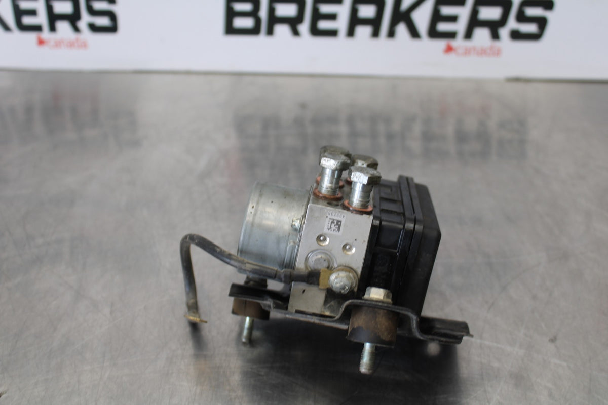 17-22 KTM 390 DUKE ABS PUMP UNIT MODULE BB180