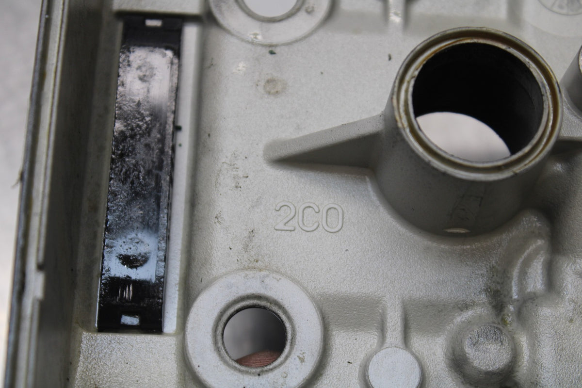 06-07 YAMAHA YZF R6 ENGINE TOP END CYLINDER HEAD COVER BB802
