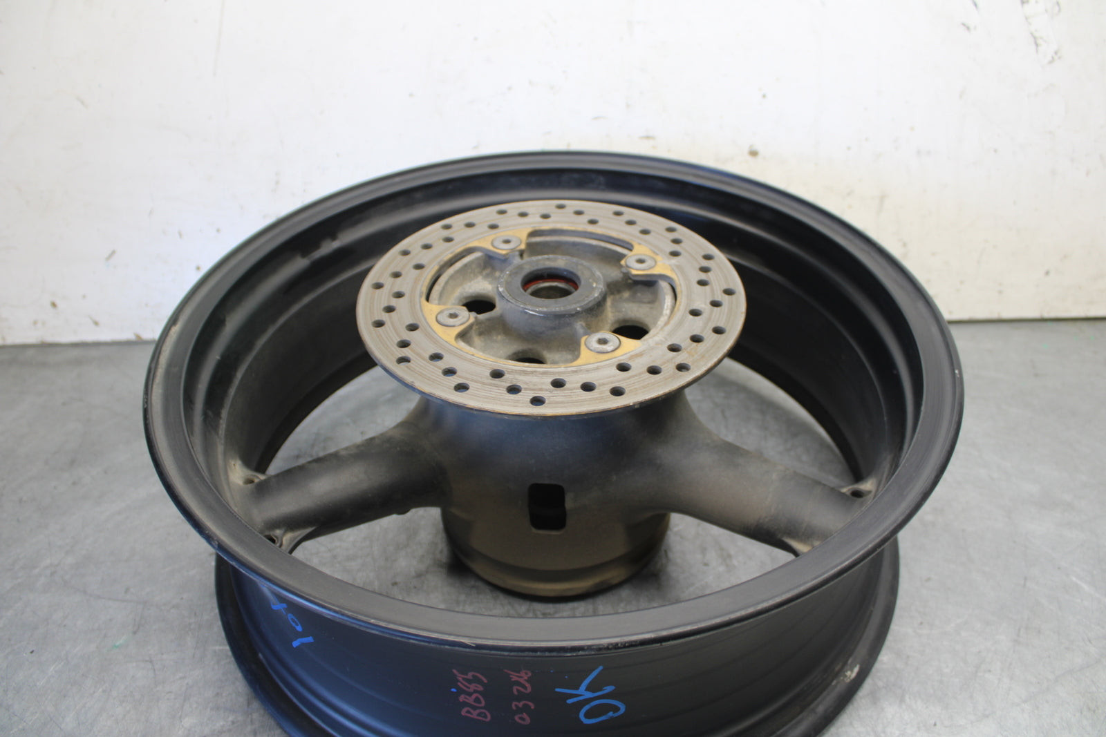 03-04 KAWASAKI NINJA ZX6R 636 REAR WHEEL BACK RIM BB85