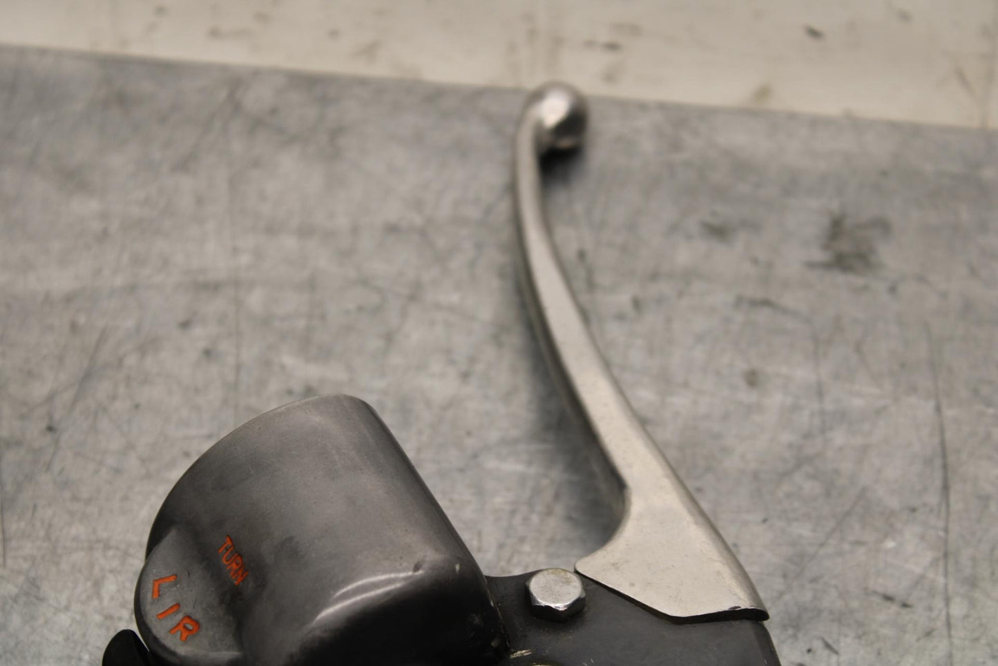1977 Honda CB550K --- LEFT CLIP ON HANDLE HORN SIGNALS SWITCH  BB592