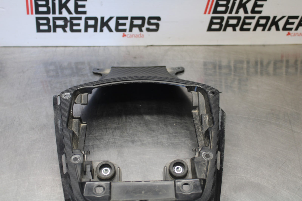 18 SUZUKI GSXR750 RIGHT REAR BACK TAIL FAIRING COWL SHROUD BB891