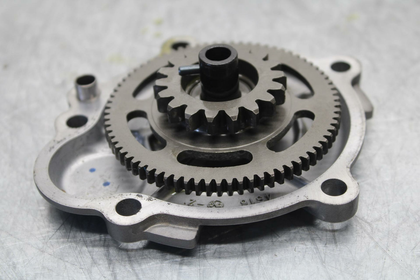 19-20 KAWASAKI NINJA ZX6R STARTING STARTER MOTOR GEARS COVER BB419