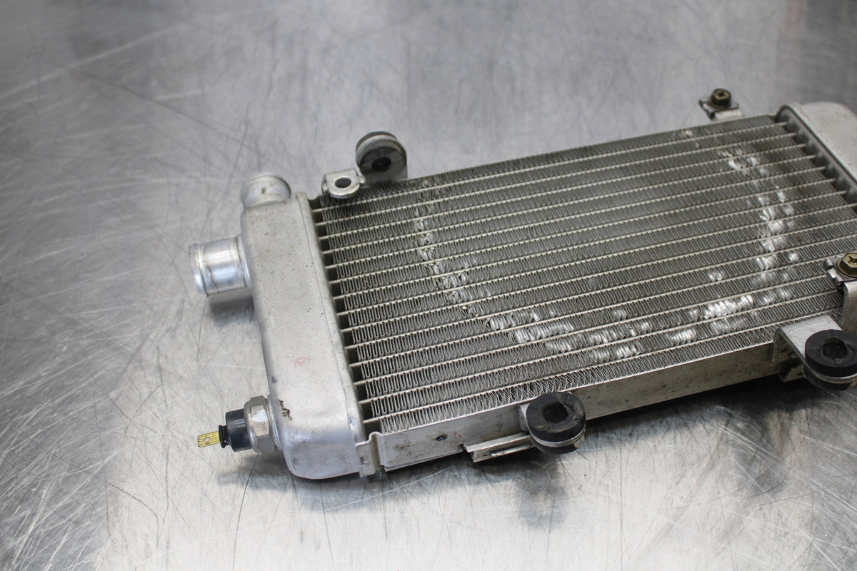 98-05 HONDA SUPER HAWK 1000 VTR1000F RIGHT ENGINE RADIATOR MOTOR COOLER BB152