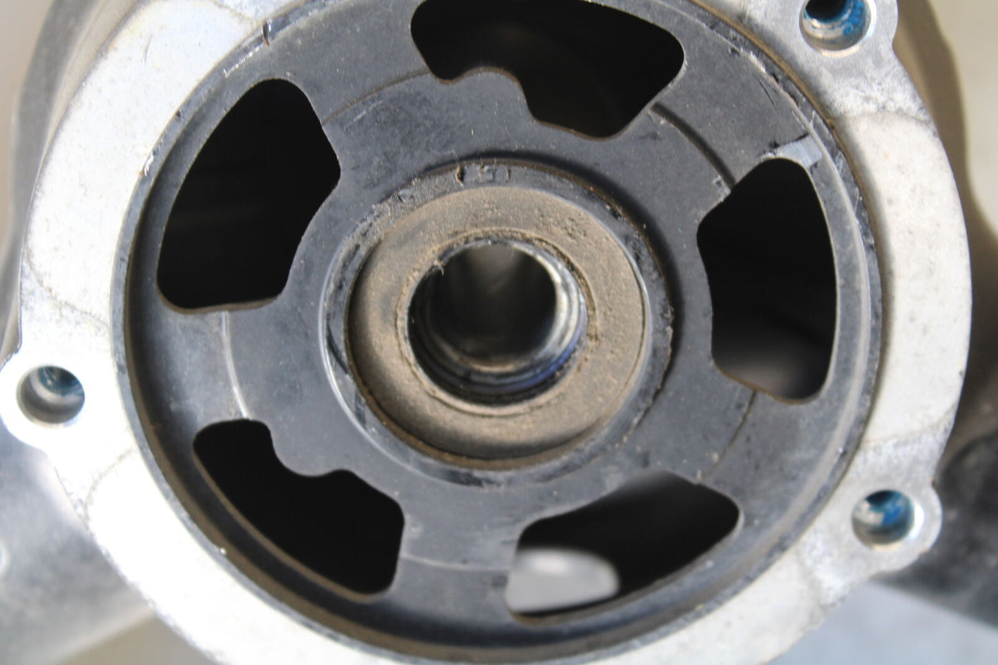 07-12 SUZUKI BANDIT 650F REAR WHEEL BACK RIM BB384