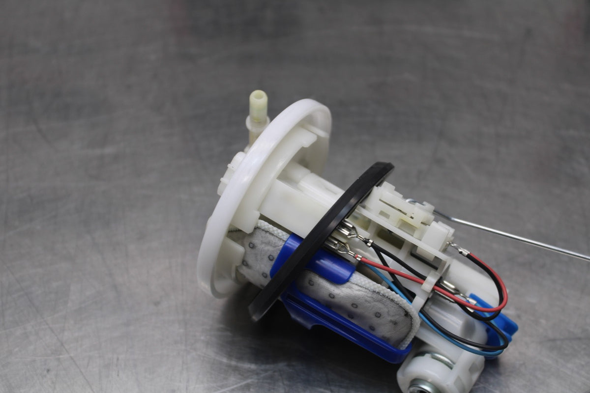17-18 YAMAHA YZF R3 FUEL PUMP GAS PETROL SENDER UNIT BB813
