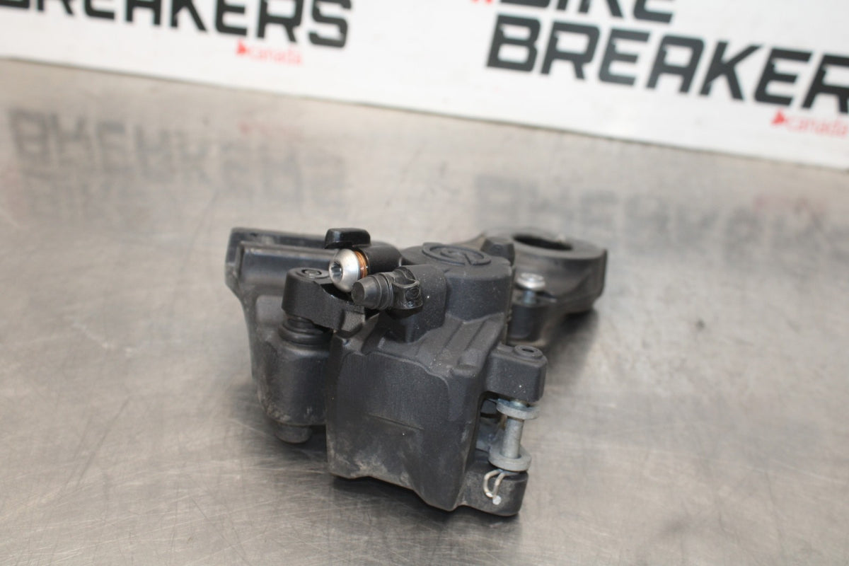 20-23 BMW F900R REAR BACK BRAKE CALIPER W MOUNT BRACKET BB923