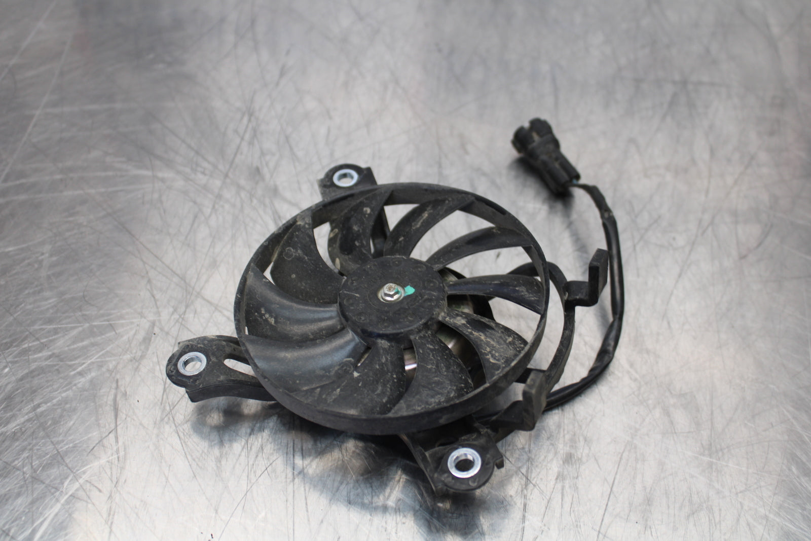 15-16 HONDA CB300F ENGINE RADIATOR COOLING FAN BB150