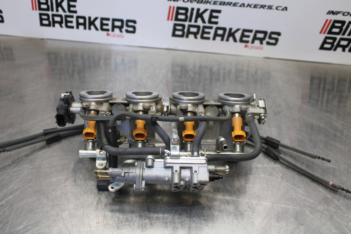 09-15 YAMAHA FZ6R MAIN FUEL INJECTORS / THROTTLE BODIES BB161