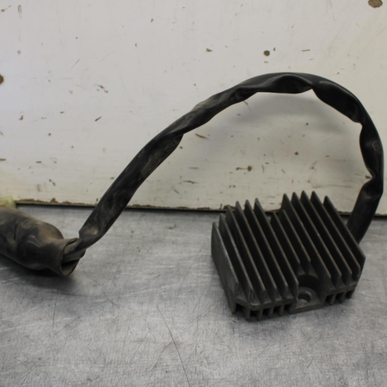 01-02 HONDA SHADOW SPIRIT 750 RECTIFIER VOLTAGE REGULATOR BB632