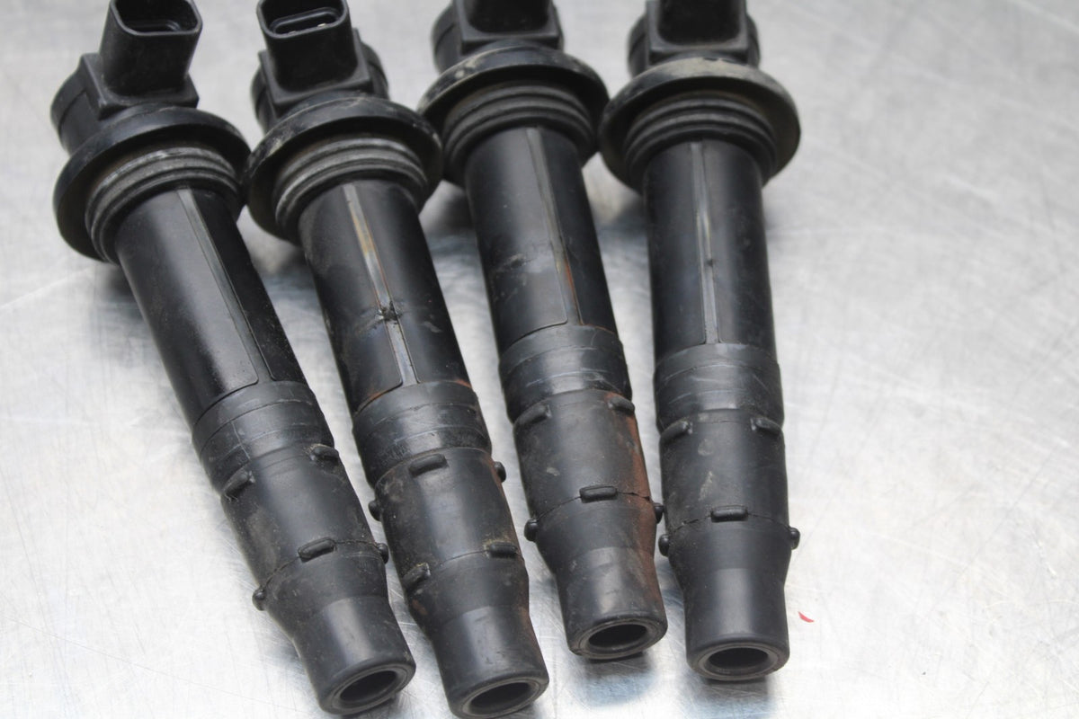 05 YAMAHA YZF R6 IGNITION COILS COIL SPARK PLUG CAPS BB814